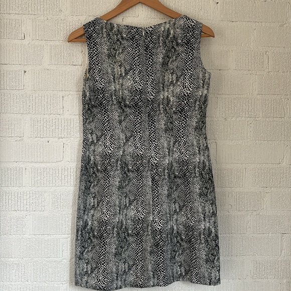 Forwear New York Size 4 Sleeveless Lined Shift Dress - Picture 4 of 8